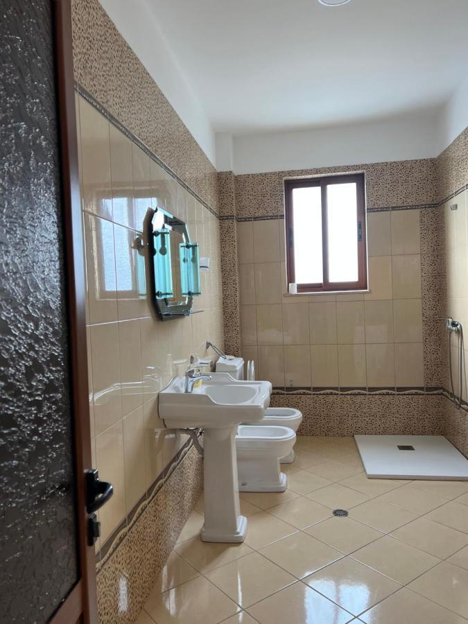 Guest House Il Palazzo Durres Exterior photo